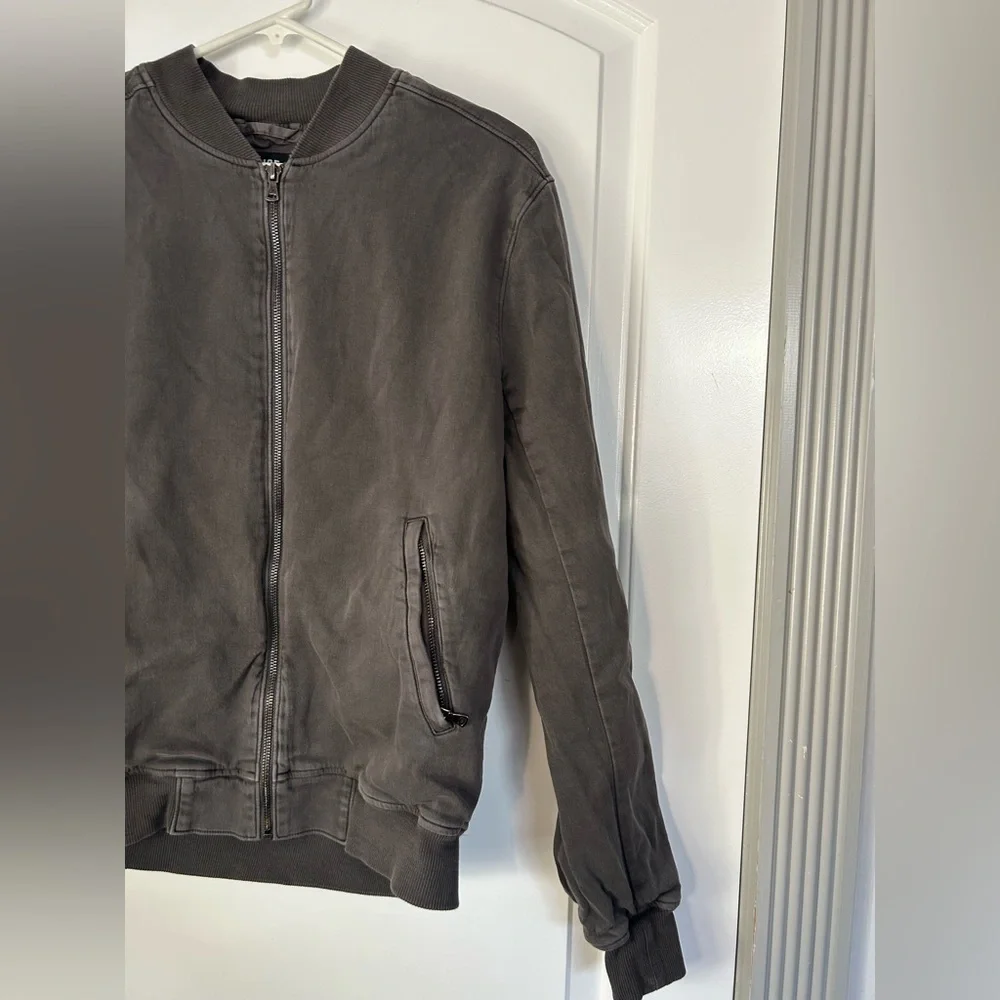 PAIGE Men's Hayward Bomber Jacket Vintage Grey Size Medium 90s Minimalist Boxy
